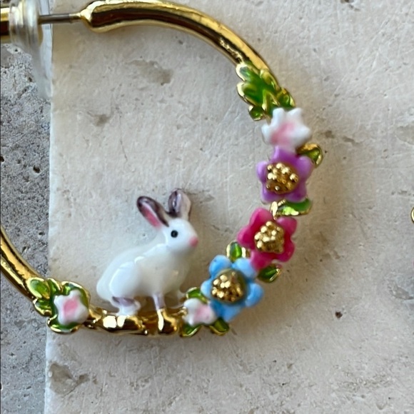 Les NEREIDES Gold Hoop Earrings with Bunny and Floral Accents - Picture 3 of 5